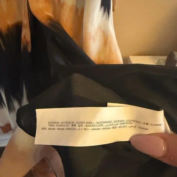 Zara Black and Cream Long Sleeve Dress - Picture 4 of 5